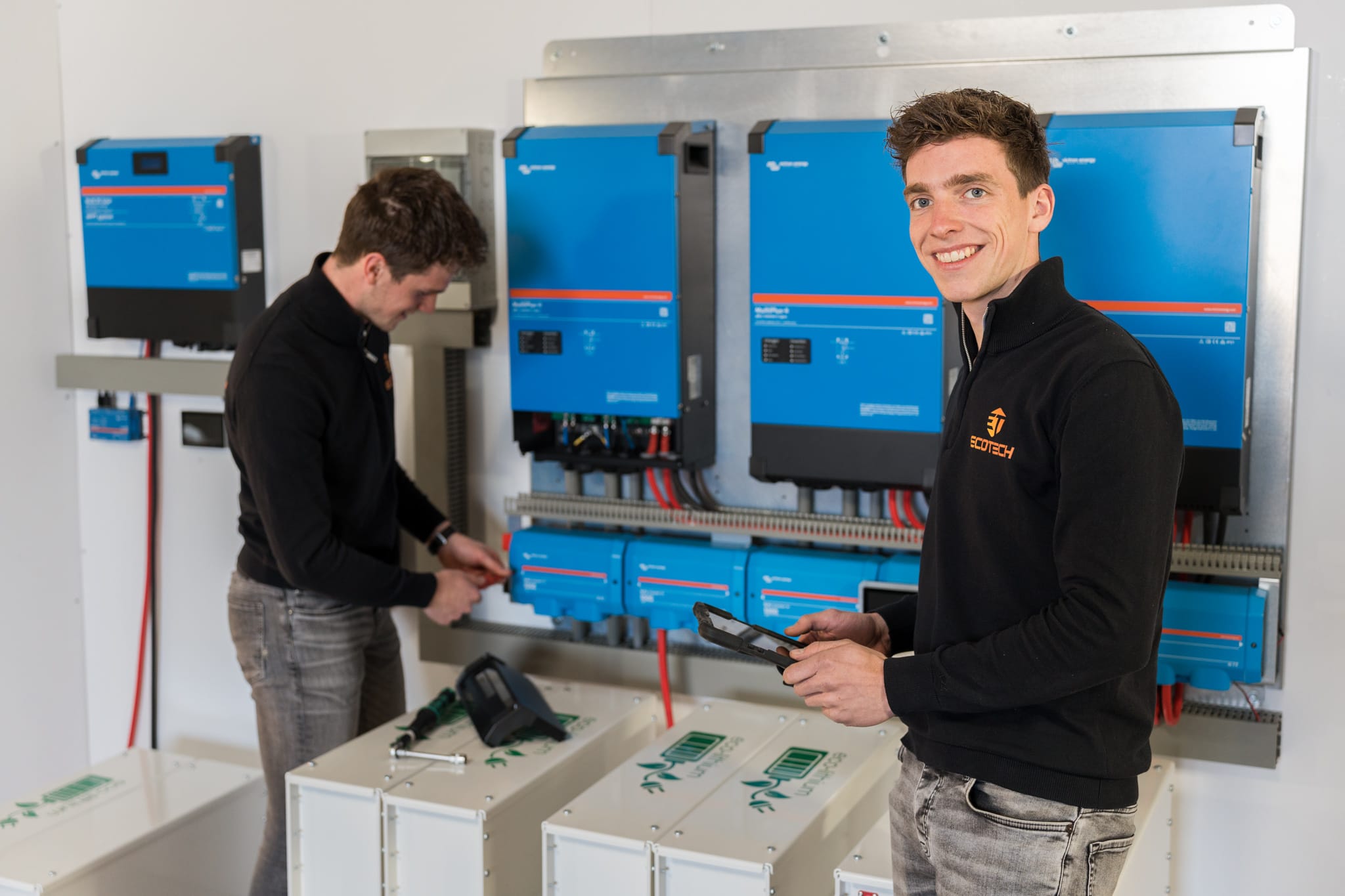 Montage Victron accusysteem door EcoTech